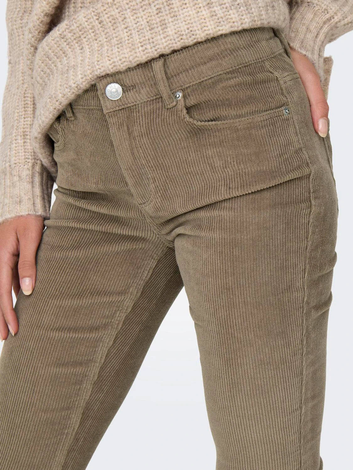 Pantalone Mary Corduroy Flared Fossil